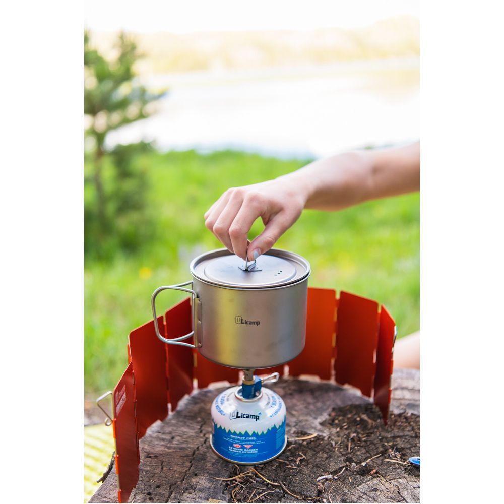 The Olicamp Ion Stove with Titanium Space Saver 900 Pot Combo